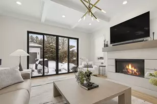 484 Park St, Birmingham, MI 48009 - Photo 24