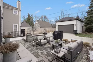 484 Park St, Birmingham, MI 48009 - Photo 94