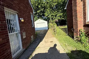 9080 Stahelin Ave, Detroit, MI 48228 - Photo 2