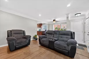 21519 Willow Wisp St, Saint Clair Shores, MI 48082 - Photo 16