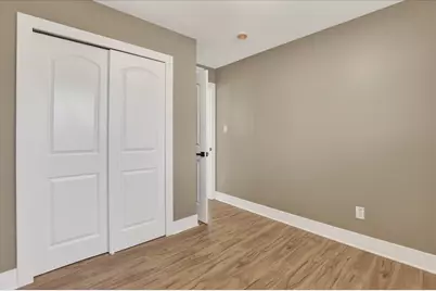22002 Fenster Street, Belleville, MI 48111 - Photo 38