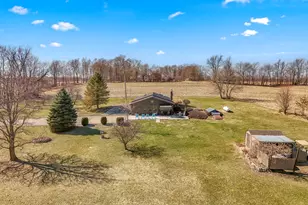 3250 W Hastings Lake Rd, Jonesville, MI 49250 - Photo 8