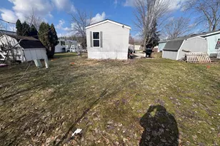 244 Piedmont Dr SE, Grand Rapids, MI 49548 - Photo 8