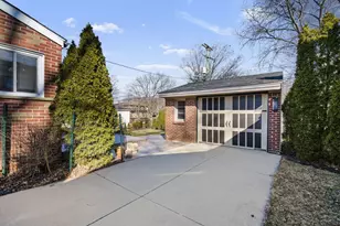 1347 Arella Blvd, Ann Arbor, MI 48103 - Photo 52