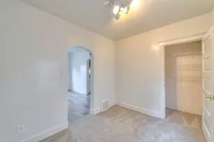 1019 Woodbridge St, Jackson, MI 49203 - Photo 10