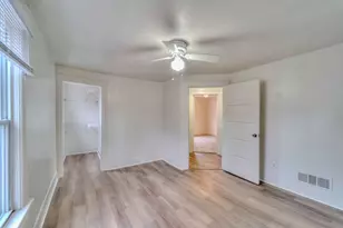 1019 Woodbridge St, Jackson, MI 49203 - Photo 16