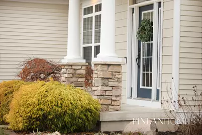 6179 Sheldon Oak Drive, Hudsonville, MI 49426 - Photo 2