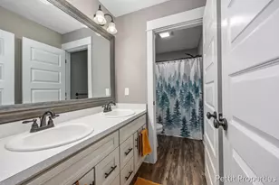 3099 Lowingwood Ct, Jenison, MI 49428 - Photo 24