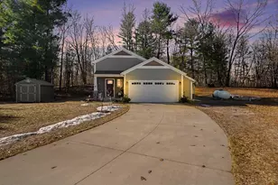 740 W River Hills Ct, Newaygo, MI 49337 - Photo 1