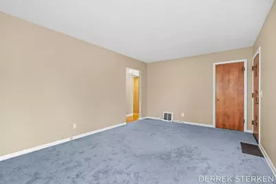 2437 Philo Avenue, Muskegon, MI 49441 - Photo 6