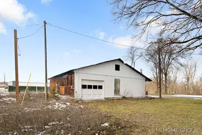 20449 W Howard City-Edmore, Howard City, MI 49329 - Photo 12