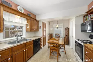 721 Billantau St SE, Grand Rapids, MI 49507 - Photo 12