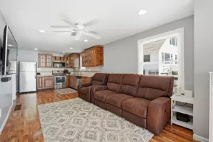 298 Ackerson Lake Dr, Jackson, MI 49201 - Photo 10