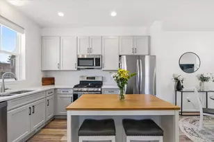 617 Anne Ave, Brighton, MI 48116 - Photo 8