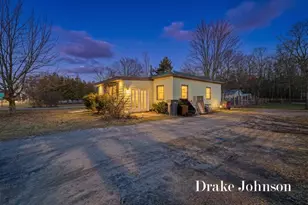 2474 Evanston Ave, Muskegon, MI 49442 - Photo 1