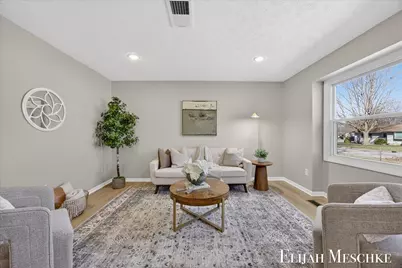 519 Faircrest Avenue NW, Grand Rapids, MI 49534 - Photo 6