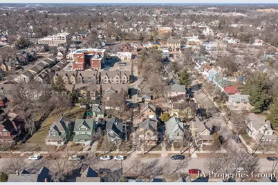 921 Fairmount Street SE, Grand Rapids, MI 49506 - Photo 36