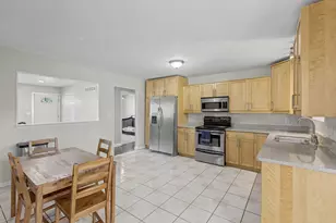 1567 Marlowe St, Canton, MI 48187 - Photo 6