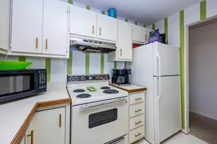 5251 Paw Paw Lake Rd, Coloma, MI 49038 - Photo 10