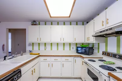 5251 Paw Paw Lake Road #16, Coloma, MI 49038 - Photo 8