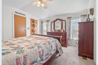 2722 Woodsview Drive, Hillsdale, MI 49242 - Photo 36