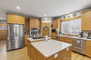 4323 Cottage Trail, Hudsonville, MI 49426 - Photo 2