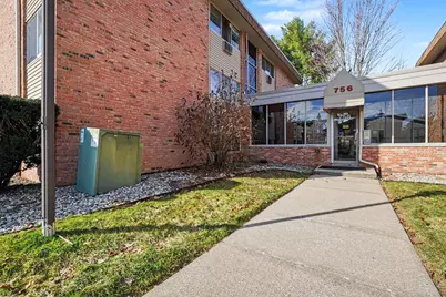 756 W Kilgore Road #302, Kalamazoo, MI 49008 - Photo 2