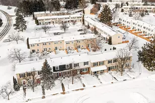 1208 Lear Ct, Rochester Hills, MI 48307 - Photo 24