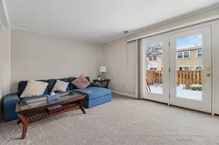 1208 Lear Ct, Rochester Hills, MI 48307 - Photo 4