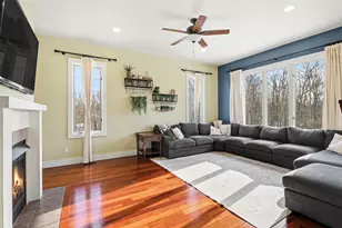 451 Oak Arbor Cir E, Rochester, MI 48306 - Photo 6