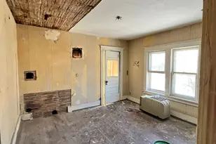 130 Cliff St, Battle Creek, MI 49014 - Photo 8