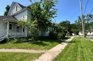 130 Cliff St, Battle Creek, MI 49014 - Photo 2