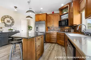 1284 Prestwick Dr, Holland, MI 49423 - Photo 12