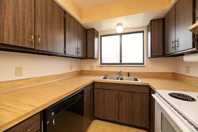 3320 Scots Pine Way #4, Portage, MI 49024 - Photo 8