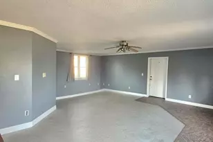 212 Marshall St, Litchfield, MI 49252 - Photo 4