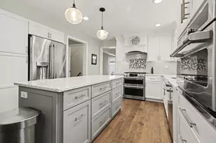 10030 Tennyson Dr, Plymouth, MI 48170 - Photo 14