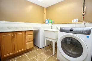 708 Wilshire Dr, Sturgis, MI 49091 - Photo 34