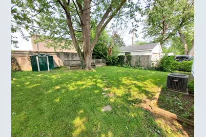 100 W Harwood Avenue, Madison Heights, MI 48071 - Photo 12