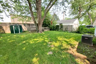 100 W Harwood Ave, Madison Heights, MI 48071 - Photo 12
