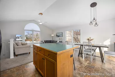 2860 104th Avenue, Zeeland, MI 49464 - Photo 12