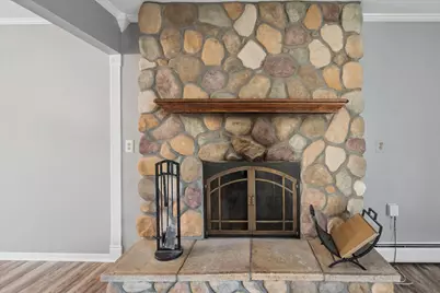 640 W Girard Avenue, Madison Heights, MI 48071 - Photo 10