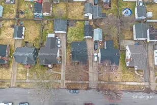 1811 Fremont Ave NW, Grand Rapids, MI 49504 - Photo 38