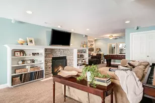 1969 Oak Hollow Rd NW, Grand Rapids, MI 49504 - Photo 20
