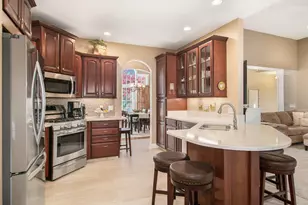 1969 Oak Hollow Rd NW, Grand Rapids, MI 49504 - Photo 8