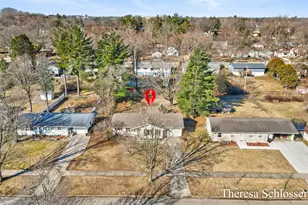 704 Cherry Ave, Big Rapids, MI 49307 - Photo 42