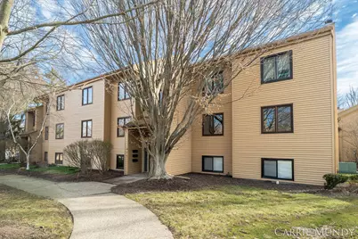 300 Farington Boulevard #7, Holland, MI 49423 - Photo 2