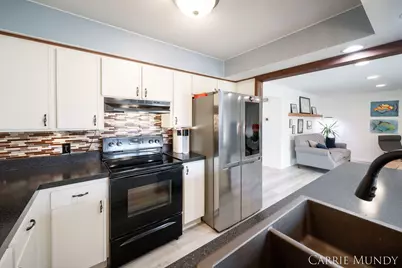 300 Farington Boulevard #7, Holland, MI 49423 - Photo 16