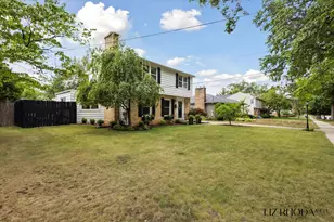 1911 Hutchinson Ave SE, Grand Rapids, MI 49506 - Photo 2