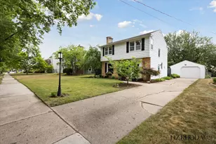 1911 Hutchinson Ave SE, Grand Rapids, MI 49506 - Photo 4