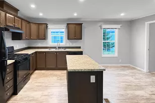 12717 Templewood Dr, Wayland, MI 49348 - Photo 4